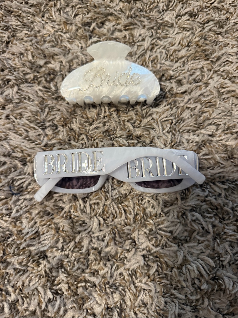 White Rectangular Sunglasses - Picture 2 of 2